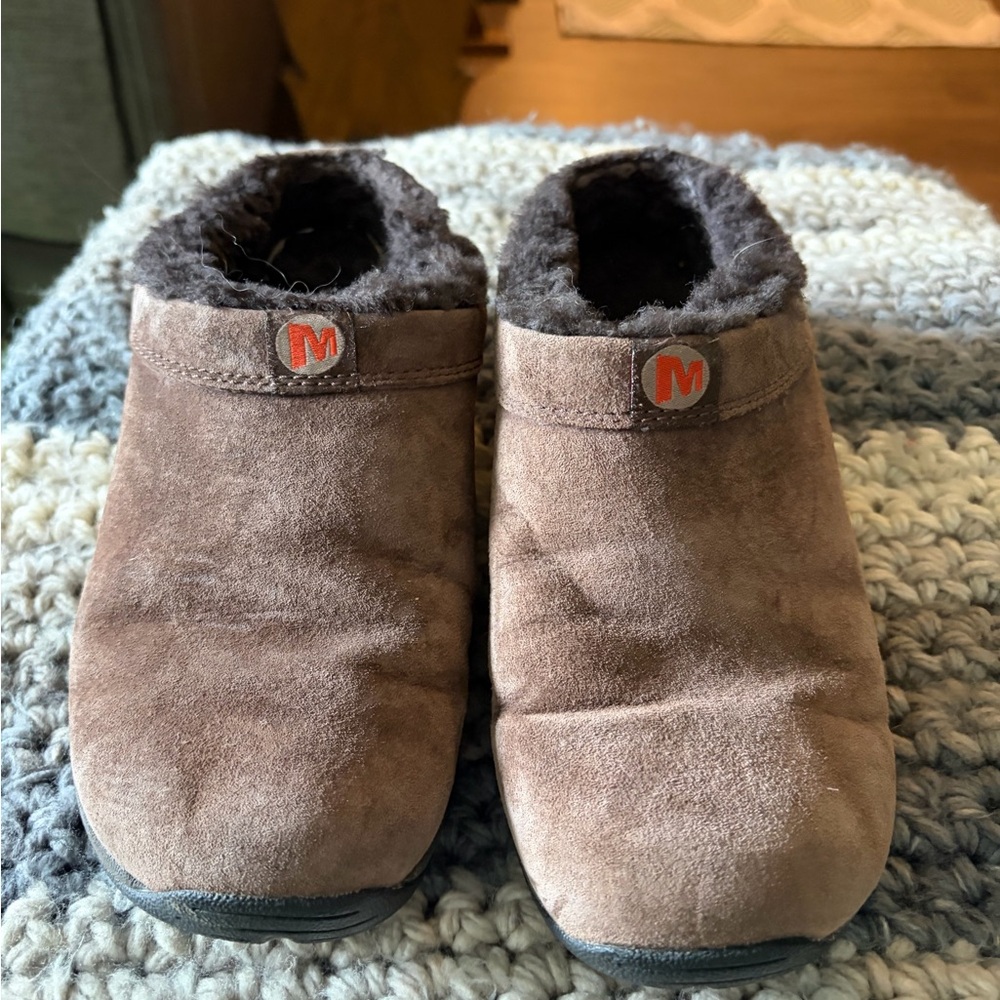 Kids Cozy Brown Suede Slip-On Slippers with Plush Lining